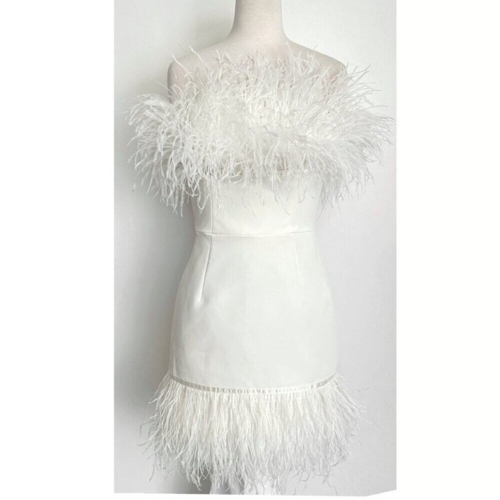 Bronx and Banco Lola Blanc Strapless Feather Mini Dress, small size 4 NWT - Picture 4 of 8